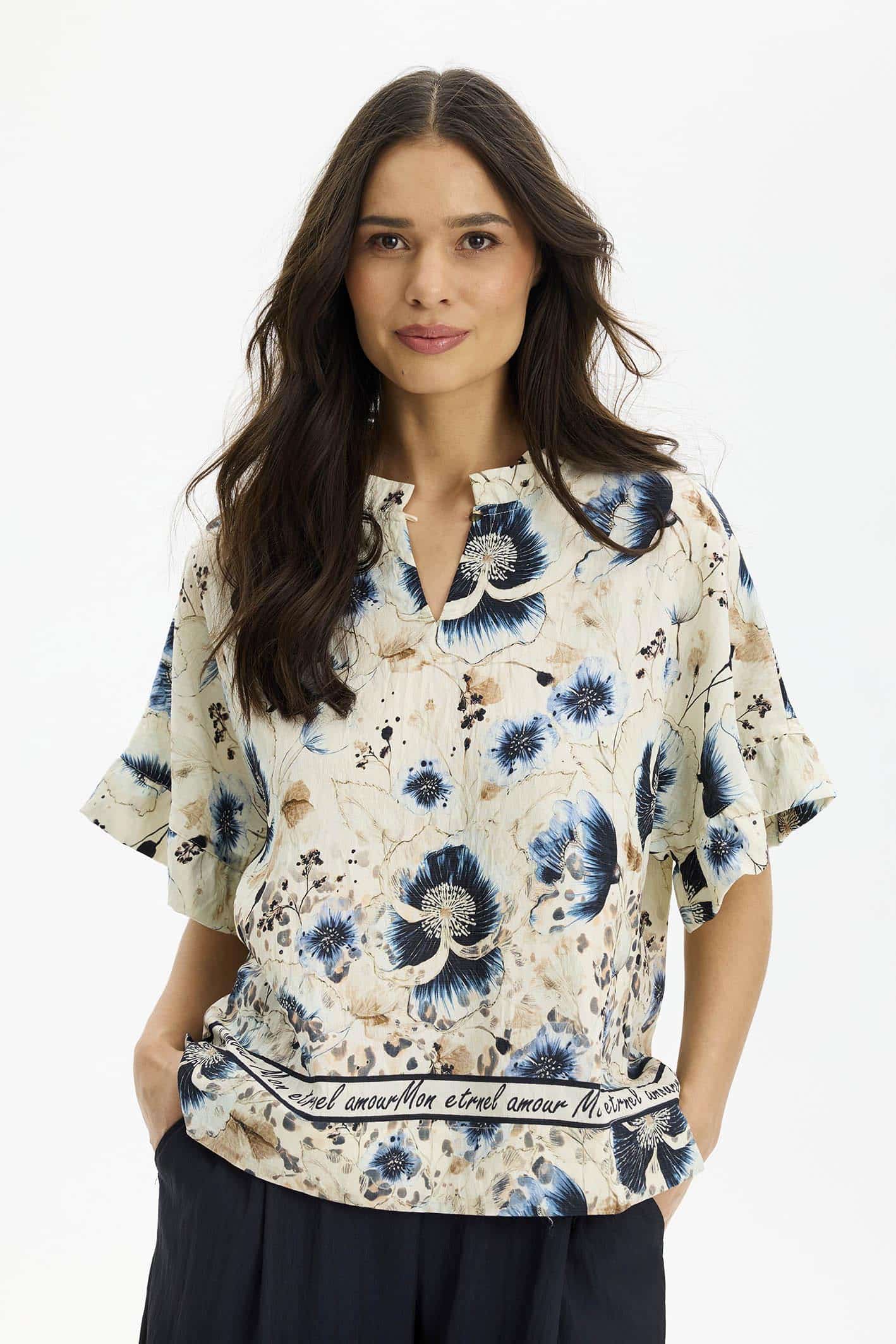 In Front - Amoure blouse