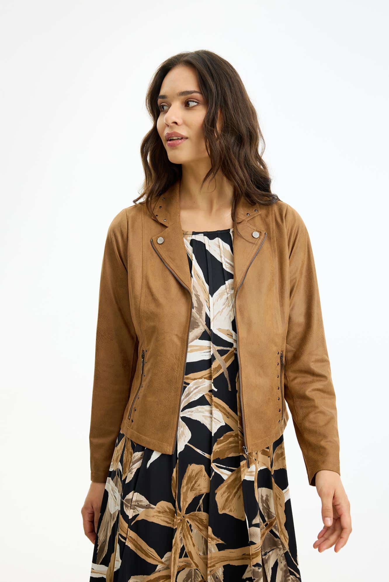 In Front - Mapelina jacket Cognac